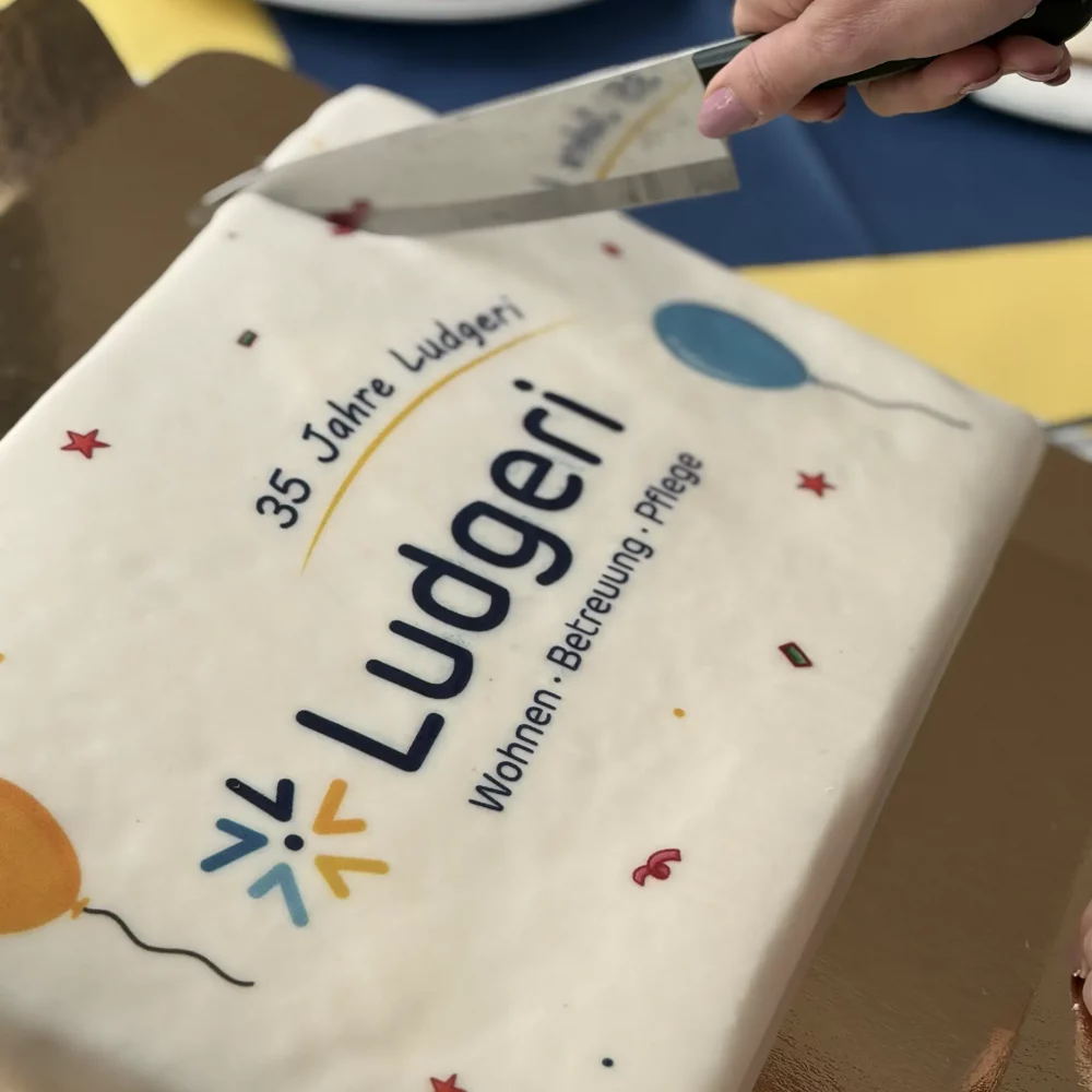 Ludgeri Jubilaeums Brunch Kuchen Anschnitt