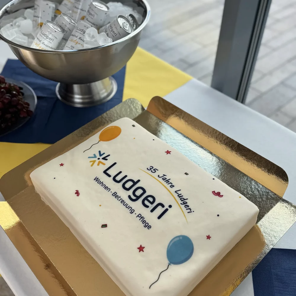 Ludgeri Jubilaeums Brunch Kuchen und Sekt